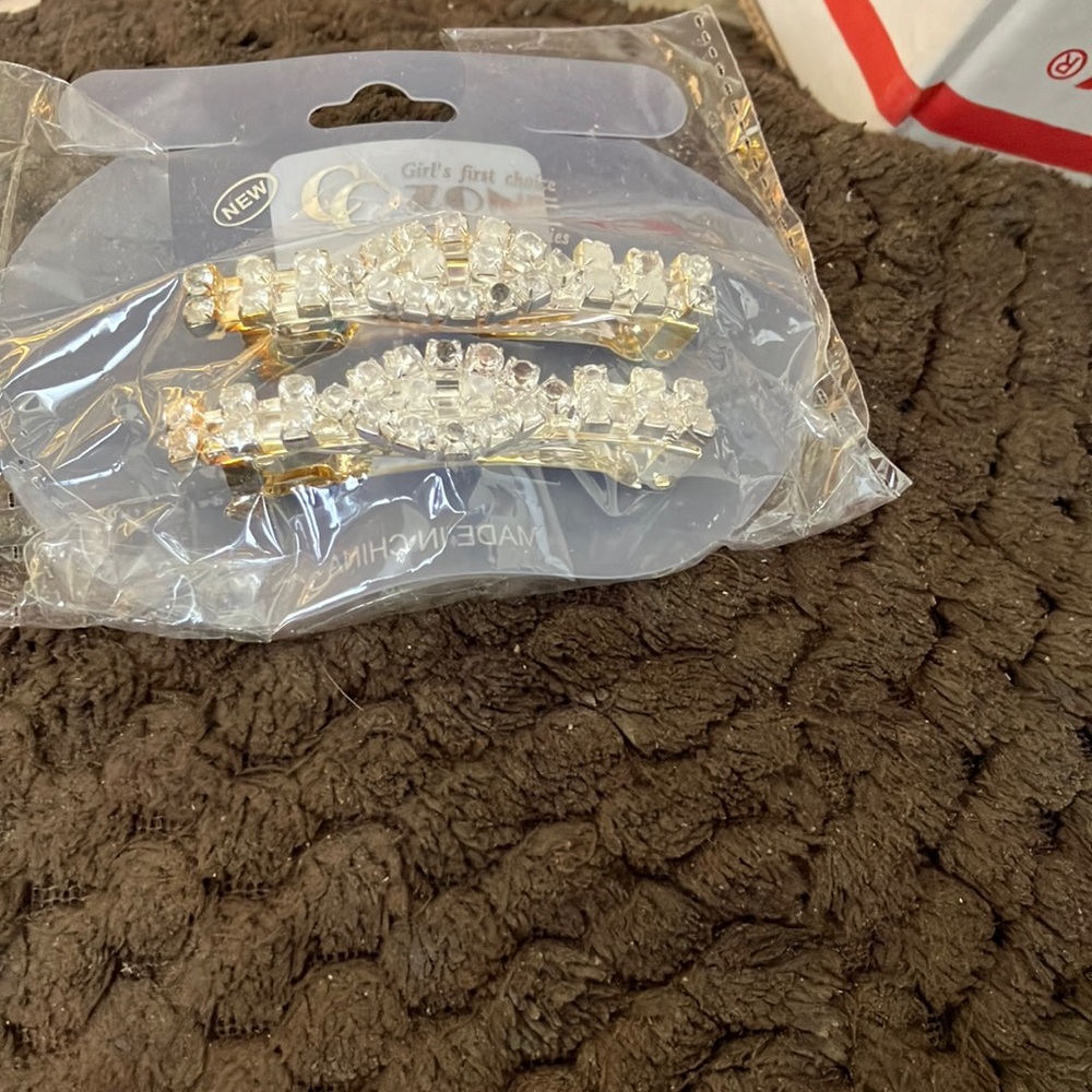 Dressy new barrettes